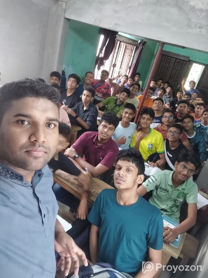 পাবনার সেরা মেধাবীদের সাথে প্রানবন্ত ক্লাস