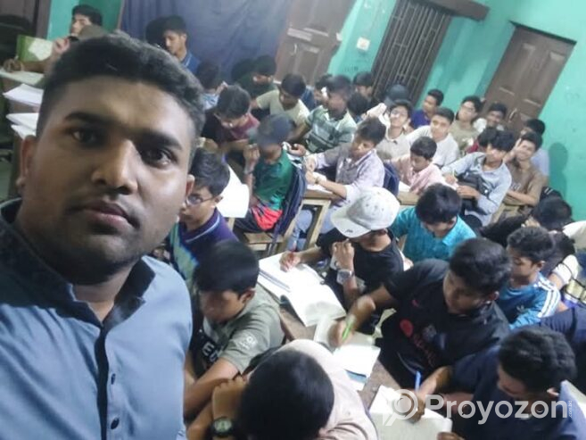 পাবনার সেরা মেধাবীদের সাথে প্রানবন্ত ক্লাস
