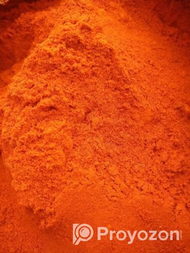 দেশী ঝাল মরিচের গুঁড়া পাইকারি বিক্রি করা হয়।