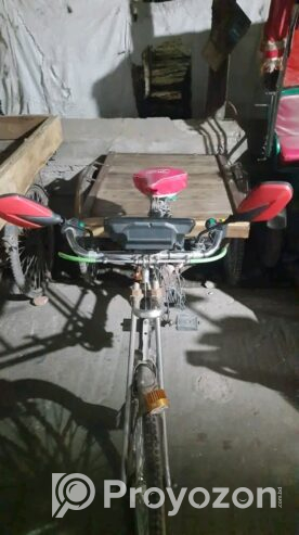 একটি ভ্যান বিক্রি করা হবে।