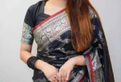 এলিগ্যান্স আর ট্র্যাডিশনের রাজকীয় ছোঁয়া