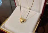 Smooth heart-shaped collarbone chain