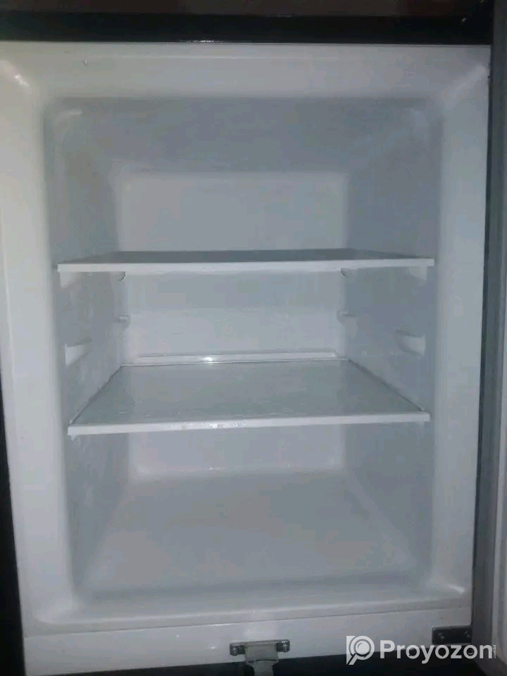 ফ্রিজ বিক্রি করা হবে