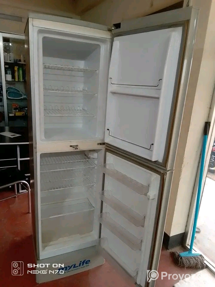 300 Ltr ফ্রিজ সেল হবে
