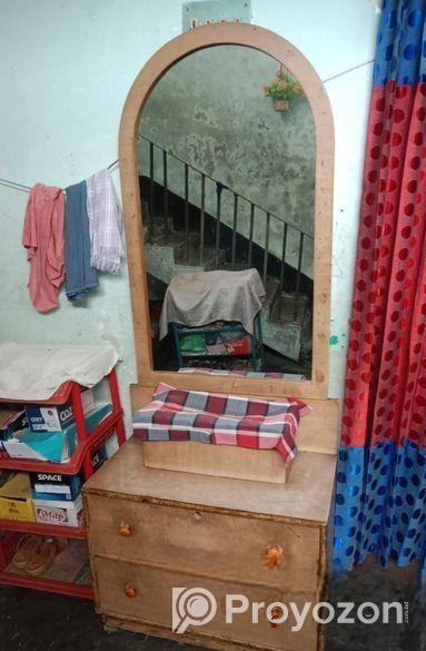 ড্রেসিং টেবিল বিক্রি হবে