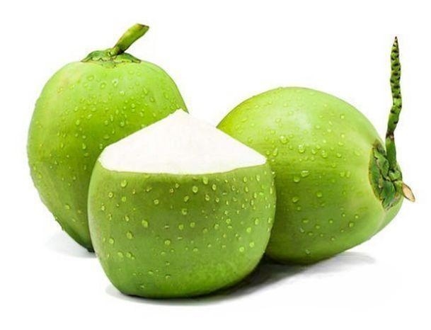 সরাসরি বাগান থেকে সংগ্রহ করা টাটকা-তাজা ডাব