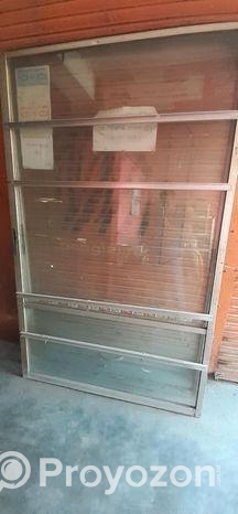 থাই দরজা ফ্রেম সহ