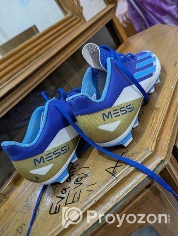 Football show original Adidas