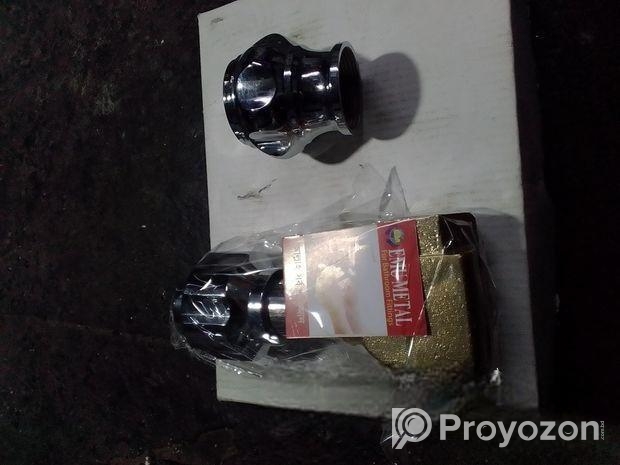 পিত‌লের কল বিক্রি হবে