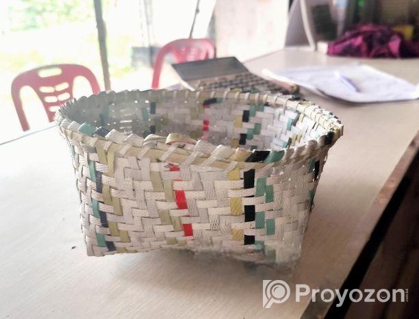 Plastic wicker basket