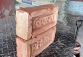 ইট বিক্রি করা হয়