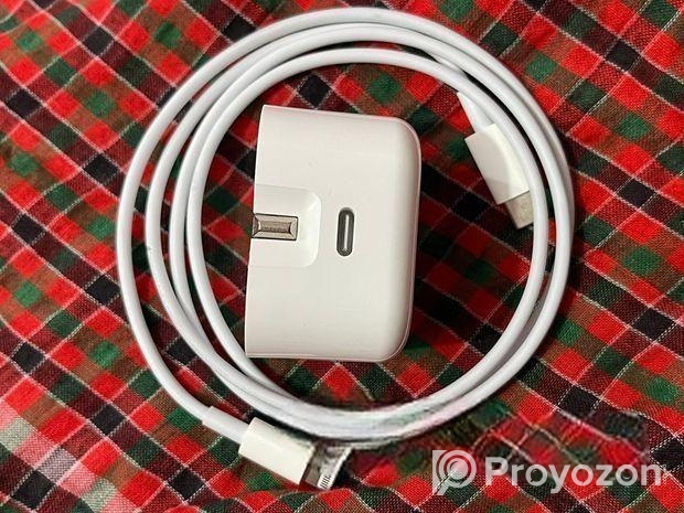 Apple 20w fast charger