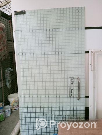 glass door with closer