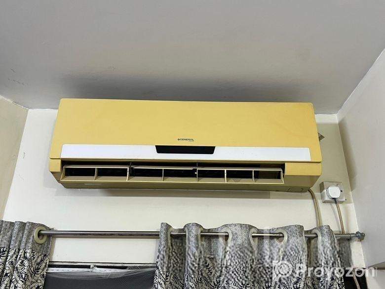 General AC 2 Ton ‍Sell Post