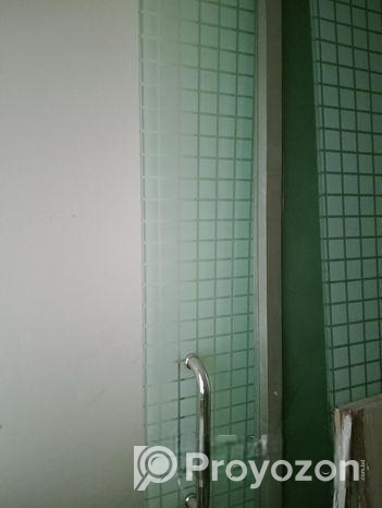 glass door with closer
