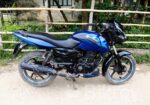 Bajaj Pulsar 150 . 2017