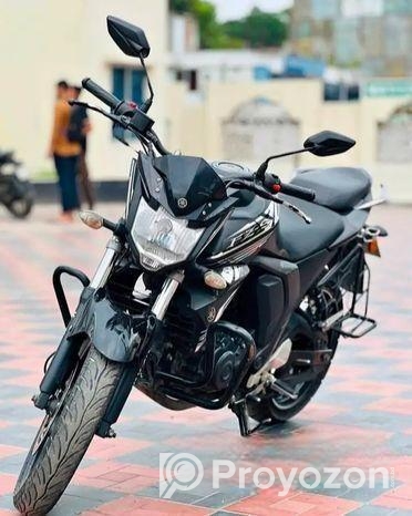 Yamaha FZs V2 . 2023