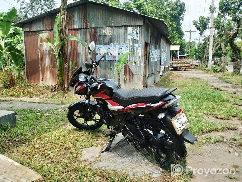Bajaj Discover 125 Black Red