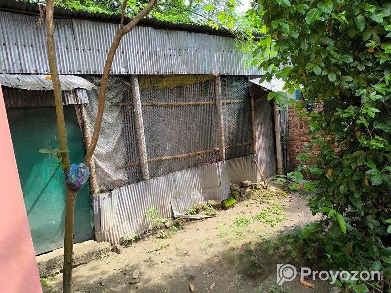 ২ ডিসিম জমি পাঁচতলা ফাউন্ডেশন সহ বিক্রি করা হবে।