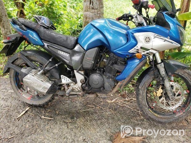 Yamaha Fazer . 2017