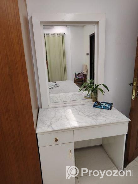 Hollywood Dressing Table