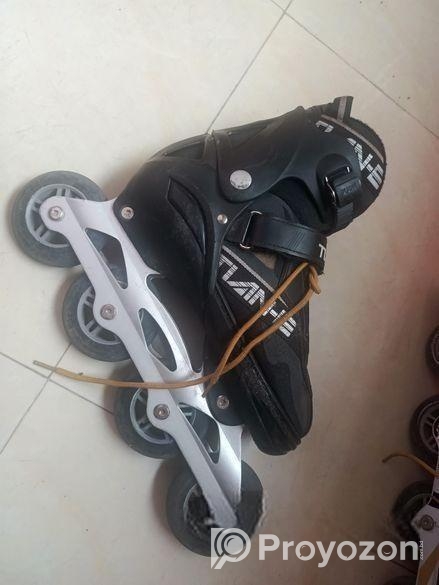Skating shoes