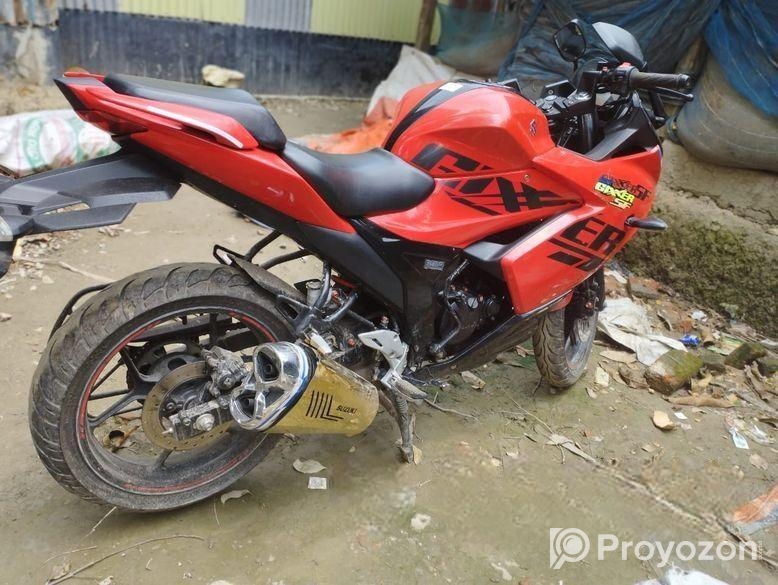 Suzuki Gixxer SF 2023
