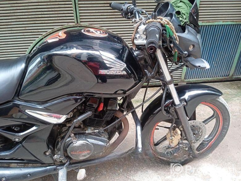 Honda Unicorn 2009