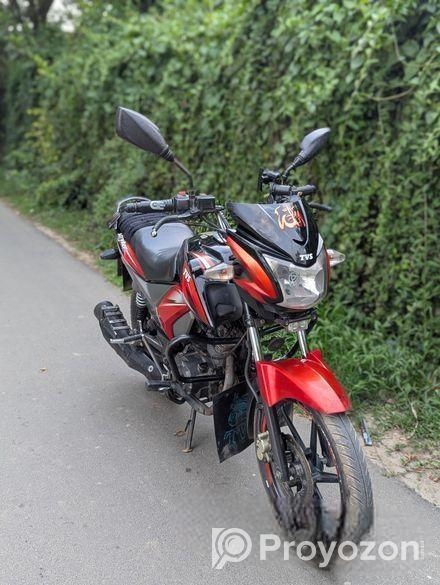 TVS Stryker . 2018