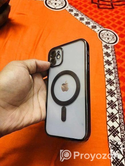 Apple iPhone 11 . (Used)