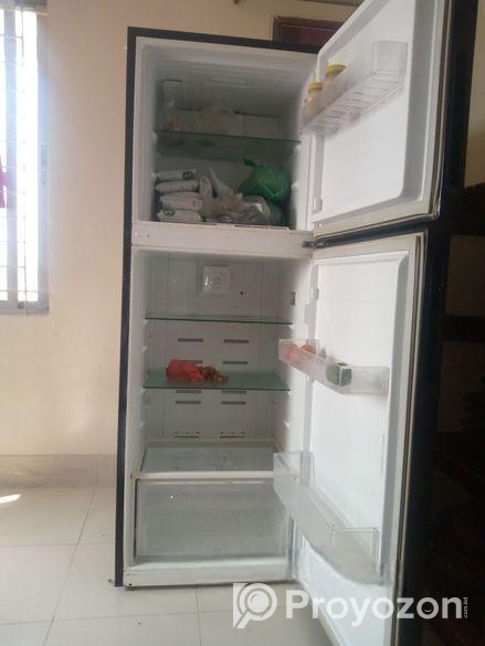 Singer 340 Non Frost Fridge