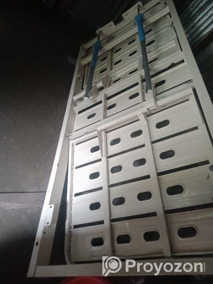 Hospital patient bed