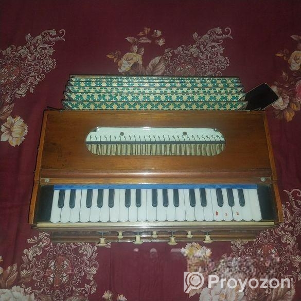 হারমোনিয়াম বিক্রি হবে