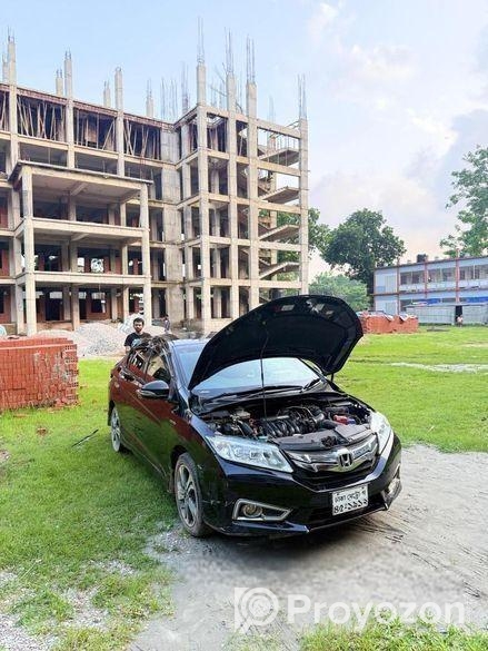 Honda Grace 2015