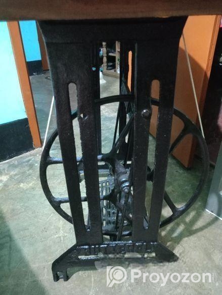ব্যবহৃত সেলাই মেশিন বিক্রয় হবে