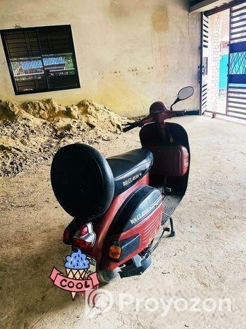 Bajaj Chetak 1995