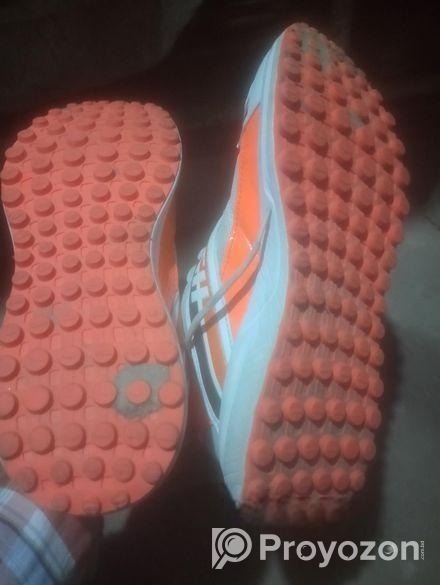 Sneaker for sell