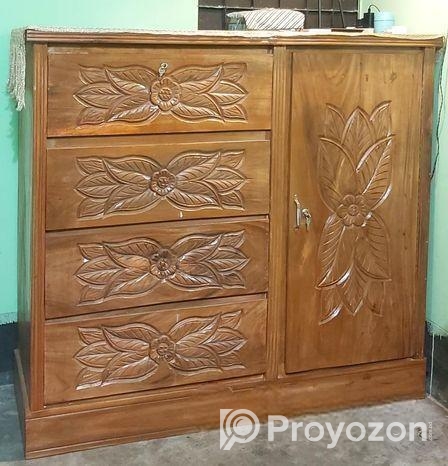 কাঠের ওয়ারড্রব বিক্রি হবে