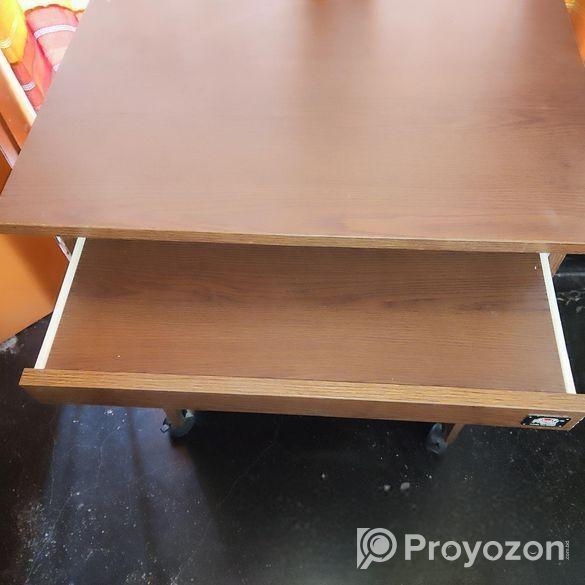 Regal Desktop Table