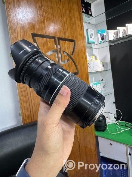 700 D camera