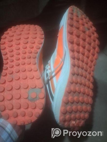 Sneaker for sell