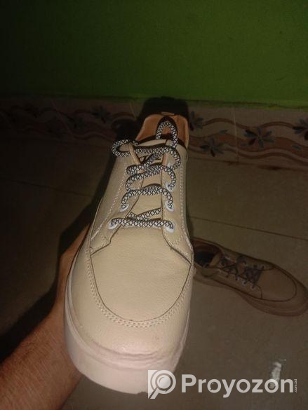 Sneakers Sell Post