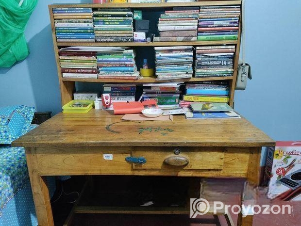 Table urgent sell