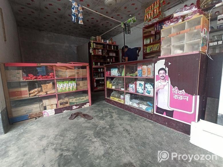 দোকানের মালামাল বিক্রি হবে