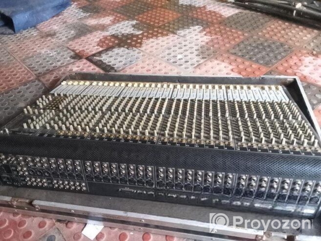 Fresh condition, running, sound , dj , concert etc. Digital