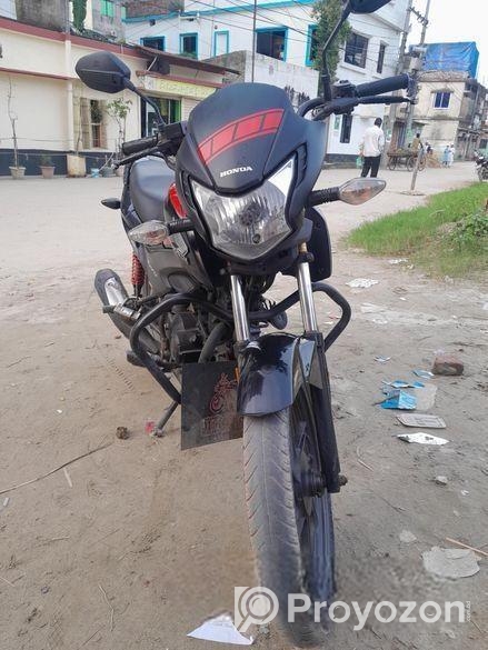 Honda Livo . 2018