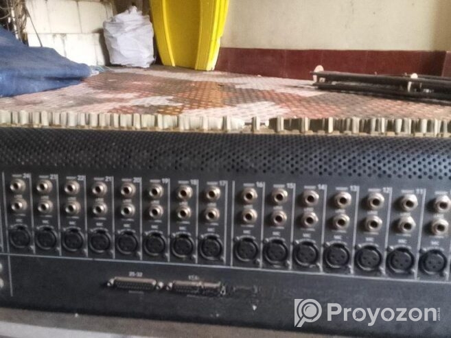 Fresh condition, running, sound , dj , concert etc. Digital