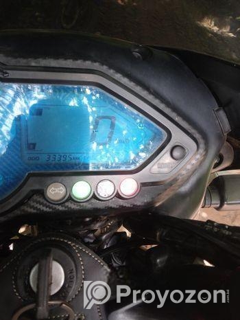 Bajaj Pulsar 150 . 2019