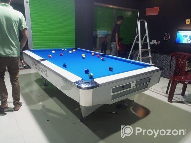 Bruwnsik pool table