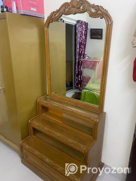 সেগুন কাঠের ড্রেসিং টেবিল